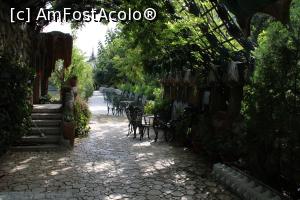 [P32] Ravadinovo, Castelul „In Love with the Wind”, mese și scaune lângă lac dar și tunel verde... » foto by mprofeanu
 - 
<span class="allrVoted glyphicon glyphicon-heart hidden" id="av1214610"></span>
<a class="m-l-10 hidden" id="sv1214610" onclick="voting_Foto_DelVot(,1214610,25001)" role="button">șterge vot <span class="glyphicon glyphicon-remove"></span></a>
<a id="v91214610" class=" c-red"  onclick="voting_Foto_SetVot(1214610)" role="button"><span class="glyphicon glyphicon-heart-empty"></span> <b>LIKE</b> = Votează poza</a> <img class="hidden"  id="f1214610W9" src="/imagini/loader.gif" border="0" /><span class="AjErrMes hidden" id="e1214610ErM"></span>