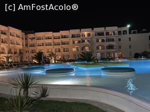 [P23] Iberostar Kuriat Palace - piscina noaptea » foto by nicole33
 - 
<span class="allrVoted glyphicon glyphicon-heart hidden" id="av1308372"></span>
<a class="m-l-10 hidden" id="sv1308372" onclick="voting_Foto_DelVot(,1308372,25002)" role="button">șterge vot <span class="glyphicon glyphicon-remove"></span></a>
<a id="v91308372" class=" c-red"  onclick="voting_Foto_SetVot(1308372)" role="button"><span class="glyphicon glyphicon-heart-empty"></span> <b>LIKE</b> = Votează poza</a> <img class="hidden"  id="f1308372W9" src="/imagini/loader.gif" border="0" /><span class="AjErrMes hidden" id="e1308372ErM"></span>