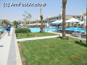 [P01] Vedere de la piscina » foto by CEB
 - 
<span class="allrVoted glyphicon glyphicon-heart hidden" id="av1080230"></span>
<a class="m-l-10 hidden" id="sv1080230" onclick="voting_Foto_DelVot(,1080230,25013)" role="button">șterge vot <span class="glyphicon glyphicon-remove"></span></a>
<a id="v91080230" class=" c-red"  onclick="voting_Foto_SetVot(1080230)" role="button"><span class="glyphicon glyphicon-heart-empty"></span> <b>LIKE</b> = Votează poza</a> <img class="hidden"  id="f1080230W9" src="/imagini/loader.gif" border="0" /><span class="AjErrMes hidden" id="e1080230ErM"></span>