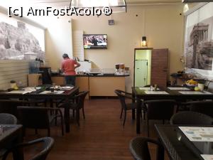[P32] Mic dejun la Athinas Street Inn.  » foto by Aurici
 - 
<span class="allrVoted glyphicon glyphicon-heart hidden" id="av1063603"></span>
<a class="m-l-10 hidden" id="sv1063603" onclick="voting_Foto_DelVot(,1063603,25026)" role="button">șterge vot <span class="glyphicon glyphicon-remove"></span></a>
<a id="v91063603" class=" c-red"  onclick="voting_Foto_SetVot(1063603)" role="button"><span class="glyphicon glyphicon-heart-empty"></span> <b>LIKE</b> = Votează poza</a> <img class="hidden"  id="f1063603W9" src="/imagini/loader.gif" border="0" /><span class="AjErrMes hidden" id="e1063603ErM"></span>