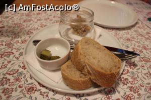 [P10] Kraków, Restauracja Gąska, Gustarea primită din partea casei, se vede pasta de jumari Smalek » foto by mprofeanu
 - 
<span class="allrVoted glyphicon glyphicon-heart hidden" id="av1336051"></span>
<a class="m-l-10 hidden" id="sv1336051" onclick="voting_Foto_DelVot(,1336051,25056)" role="button">șterge vot <span class="glyphicon glyphicon-remove"></span></a>
<a id="v91336051" class=" c-red"  onclick="voting_Foto_SetVot(1336051)" role="button"><span class="glyphicon glyphicon-heart-empty"></span> <b>LIKE</b> = Votează poza</a> <img class="hidden"  id="f1336051W9" src="/imagini/loader.gif" border="0" /><span class="AjErrMes hidden" id="e1336051ErM"></span>