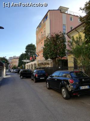 [P11] Hotelul » foto by Nicu
 - 
<span class="allrVoted glyphicon glyphicon-heart hidden" id="av1066569"></span>
<a class="m-l-10 hidden" id="sv1066569" onclick="voting_Foto_DelVot(,1066569,25063)" role="button">șterge vot <span class="glyphicon glyphicon-remove"></span></a>
<a id="v91066569" class=" c-red"  onclick="voting_Foto_SetVot(1066569)" role="button"><span class="glyphicon glyphicon-heart-empty"></span> <b>LIKE</b> = Votează poza</a> <img class="hidden"  id="f1066569W9" src="/imagini/loader.gif" border="0" /><span class="AjErrMes hidden" id="e1066569ErM"></span>