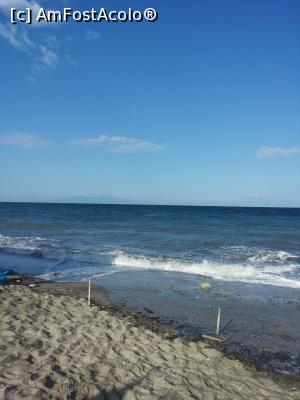 [P03] Plaja din Siviri - Kassandra » foto by Pinculete
 - 
<span class="allrVoted glyphicon glyphicon-heart hidden" id="av1070985"></span>
<a class="m-l-10 hidden" id="sv1070985" onclick="voting_Foto_DelVot(,1070985,25142)" role="button">șterge vot <span class="glyphicon glyphicon-remove"></span></a>
<a id="v91070985" class=" c-red"  onclick="voting_Foto_SetVot(1070985)" role="button"><span class="glyphicon glyphicon-heart-empty"></span> <b>LIKE</b> = Votează poza</a> <img class="hidden"  id="f1070985W9" src="/imagini/loader.gif" border="0" /><span class="AjErrMes hidden" id="e1070985ErM"></span>