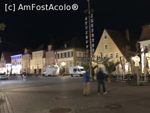 [P13] Seara in Gunzenhausen - Marktplatz » foto by Dan&Ema
 - 
<span class="allrVoted glyphicon glyphicon-heart hidden" id="av1070970"></span>
<a class="m-l-10 hidden" id="sv1070970" onclick="voting_Foto_DelVot(,1070970,25151)" role="button">șterge vot <span class="glyphicon glyphicon-remove"></span></a>
<a id="v91070970" class=" c-red"  onclick="voting_Foto_SetVot(1070970)" role="button"><span class="glyphicon glyphicon-heart-empty"></span> <b>LIKE</b> = Votează poza</a> <img class="hidden"  id="f1070970W9" src="/imagini/loader.gif" border="0" /><span class="AjErrMes hidden" id="e1070970ErM"></span>