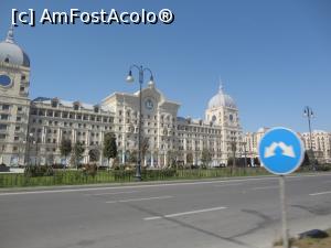 [P13] Bulevard Baku » foto by SorinGeorge
 - 
<span class="allrVoted glyphicon glyphicon-heart hidden" id="av1071076"></span>
<a class="m-l-10 hidden" id="sv1071076" onclick="voting_Foto_DelVot(,1071076,25154)" role="button">șterge vot <span class="glyphicon glyphicon-remove"></span></a>
<a id="v91071076" class=" c-red"  onclick="voting_Foto_SetVot(1071076)" role="button"><span class="glyphicon glyphicon-heart-empty"></span> <b>LIKE</b> = Votează poza</a> <img class="hidden"  id="f1071076W9" src="/imagini/loader.gif" border="0" /><span class="AjErrMes hidden" id="e1071076ErM"></span>