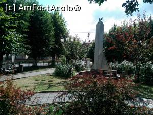 [P14] Am uitat sa va prezint parcul eroilor de langa cetate » foto by dorgo
 - 
<span class="allrVoted glyphicon glyphicon-heart hidden" id="av774980"></span>
<a class="m-l-10 hidden" id="sv774980" onclick="voting_Foto_DelVot(,774980,25156)" role="button">șterge vot <span class="glyphicon glyphicon-remove"></span></a>
<a id="v9774980" class=" c-red"  onclick="voting_Foto_SetVot(774980)" role="button"><span class="glyphicon glyphicon-heart-empty"></span> <b>LIKE</b> = Votează poza</a> <img class="hidden"  id="f774980W9" src="/imagini/loader.gif" border="0" /><span class="AjErrMes hidden" id="e774980ErM"></span>