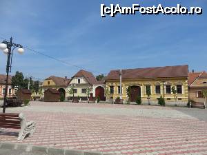 [P12] Clădiri restaurate în Piața Libertății, Cristian - Brașov.  » foto by tata123 🔱
 - 
<span class="allrVoted glyphicon glyphicon-heart hidden" id="av679619"></span>
<a class="m-l-10 hidden" id="sv679619" onclick="voting_Foto_DelVot(,679619,25156)" role="button">șterge vot <span class="glyphicon glyphicon-remove"></span></a>
<a id="v9679619" class=" c-red"  onclick="voting_Foto_SetVot(679619)" role="button"><span class="glyphicon glyphicon-heart-empty"></span> <b>LIKE</b> = Votează poza</a> <img class="hidden"  id="f679619W9" src="/imagini/loader.gif" border="0" /><span class="AjErrMes hidden" id="e679619ErM"></span>