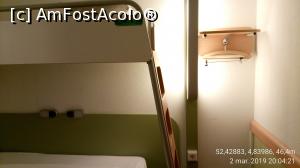 [P14] 3 umerașe și o poliță. Cam ăsta a fost dulapul nostru.  » foto by Aurici
 - 
<span class="allrVoted glyphicon glyphicon-heart hidden" id="av1072075"></span>
<a class="m-l-10 hidden" id="sv1072075" onclick="voting_Foto_DelVot(,1072075,25169)" role="button">șterge vot <span class="glyphicon glyphicon-remove"></span></a>
<a id="v91072075" class=" c-red"  onclick="voting_Foto_SetVot(1072075)" role="button"><span class="glyphicon glyphicon-heart-empty"></span> <b>LIKE</b> = Votează poza</a> <img class="hidden"  id="f1072075W9" src="/imagini/loader.gif" border="0" /><span class="AjErrMes hidden" id="e1072075ErM"></span>