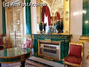 [P30] Un alt colt din Sala de Malachit » foto by DOINITA
 - 
<span class="allrVoted glyphicon glyphicon-heart hidden" id="av983316"></span>
<a class="m-l-10 hidden" id="sv983316" onclick="voting_Foto_DelVot(,983316,25186)" role="button">șterge vot <span class="glyphicon glyphicon-remove"></span></a>
<a id="v9983316" class=" c-red"  onclick="voting_Foto_SetVot(983316)" role="button"><span class="glyphicon glyphicon-heart-empty"></span> <b>LIKE</b> = Votează poza</a> <img class="hidden"  id="f983316W9" src="/imagini/loader.gif" border="0" /><span class="AjErrMes hidden" id="e983316ErM"></span>