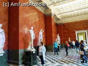 [P50] In fundal, daca reusiti sa mariti, este Venus din Taurida, acea statuie ce dateaza din sec. III I. H.  » foto by DOINITA
 - 
<span class="allrVoted glyphicon glyphicon-heart hidden" id="av983575"></span>
<a class="m-l-10 hidden" id="sv983575" onclick="voting_Foto_DelVot(,983575,25186)" role="button">șterge vot <span class="glyphicon glyphicon-remove"></span></a>
<a id="v9983575" class=" c-red"  onclick="voting_Foto_SetVot(983575)" role="button"><span class="glyphicon glyphicon-heart-empty"></span> <b>LIKE</b> = Votează poza</a> <img class="hidden"  id="f983575W9" src="/imagini/loader.gif" border="0" /><span class="AjErrMes hidden" id="e983575ErM"></span>