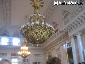 [P05] Candelabru în holuzl de intrare » foto by Michi
 - 
<span class="allrVoted glyphicon glyphicon-heart hidden" id="av407590"></span>
<a class="m-l-10 hidden" id="sv407590" onclick="voting_Foto_DelVot(,407590,25186)" role="button">șterge vot <span class="glyphicon glyphicon-remove"></span></a>
<a id="v9407590" class=" c-red"  onclick="voting_Foto_SetVot(407590)" role="button"><span class="glyphicon glyphicon-heart-empty"></span> <b>LIKE</b> = Votează poza</a> <img class="hidden"  id="f407590W9" src="/imagini/loader.gif" border="0" /><span class="AjErrMes hidden" id="e407590ErM"></span>