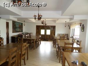 [P06] Restaurantul pensiunii.  » foto by Safta Radu
 - 
<span class="allrVoted glyphicon glyphicon-heart hidden" id="av1073862"></span>
<a class="m-l-10 hidden" id="sv1073862" onclick="voting_Foto_DelVot(,1073862,25188)" role="button">șterge vot <span class="glyphicon glyphicon-remove"></span></a>
<a id="v91073862" class=" c-red"  onclick="voting_Foto_SetVot(1073862)" role="button"><span class="glyphicon glyphicon-heart-empty"></span> <b>LIKE</b> = Votează poza</a> <img class="hidden"  id="f1073862W9" src="/imagini/loader.gif" border="0" /><span class="AjErrMes hidden" id="e1073862ErM"></span>