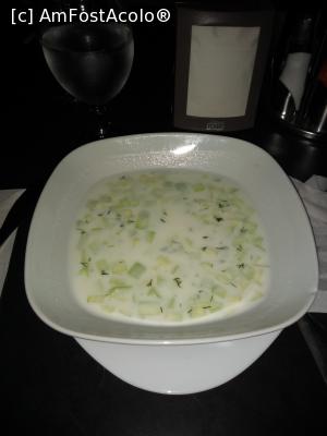 [P14] Hotel Perun - restaurant; supă tarator » foto by Dragoș_MD
 - 
<span class="allrVoted glyphicon glyphicon-heart hidden" id="av1143344"></span>
<a class="m-l-10 hidden" id="sv1143344" onclick="voting_Foto_DelVot(,1143344,25193)" role="button">șterge vot <span class="glyphicon glyphicon-remove"></span></a>
<a id="v91143344" class=" c-red"  onclick="voting_Foto_SetVot(1143344)" role="button"><span class="glyphicon glyphicon-heart-empty"></span> <b>LIKE</b> = Votează poza</a> <img class="hidden"  id="f1143344W9" src="/imagini/loader.gif" border="0" /><span class="AjErrMes hidden" id="e1143344ErM"></span>