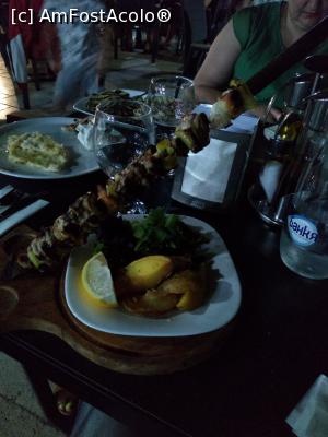[P17] Hotel Perun - restaurant; „frigăruia” » foto by Dragoș_MD
 - 
<span class="allrVoted glyphicon glyphicon-heart hidden" id="av1143347"></span>
<a class="m-l-10 hidden" id="sv1143347" onclick="voting_Foto_DelVot(,1143347,25193)" role="button">șterge vot <span class="glyphicon glyphicon-remove"></span></a>
<a id="v91143347" class=" c-red"  onclick="voting_Foto_SetVot(1143347)" role="button"><span class="glyphicon glyphicon-heart-empty"></span> <b>LIKE</b> = Votează poza</a> <img class="hidden"  id="f1143347W9" src="/imagini/loader.gif" border="0" /><span class="AjErrMes hidden" id="e1143347ErM"></span>
