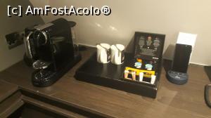 [P11] Aparatul de cafea și telefonul cu care puteai să vorbești nelimitat, local sau internațional.  » foto by Aurici
 - 
<span class="allrVoted glyphicon glyphicon-heart hidden" id="av1074649"></span>
<a class="m-l-10 hidden" id="sv1074649" onclick="voting_Foto_DelVot(,1074649,25195)" role="button">șterge vot <span class="glyphicon glyphicon-remove"></span></a>
<a id="v91074649" class=" c-red"  onclick="voting_Foto_SetVot(1074649)" role="button"><span class="glyphicon glyphicon-heart-empty"></span> <b>LIKE</b> = Votează poza</a> <img class="hidden"  id="f1074649W9" src="/imagini/loader.gif" border="0" /><span class="AjErrMes hidden" id="e1074649ErM"></span>