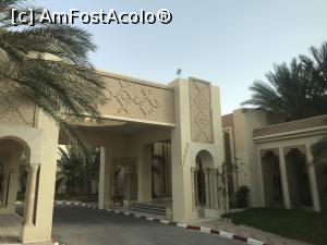[P04] El Mouradi Douz - intrarea în hotel » foto by nicole33
 - 
<span class="allrVoted glyphicon glyphicon-heart hidden" id="av1165059"></span>
<a class="m-l-10 hidden" id="sv1165059" onclick="voting_Foto_DelVot(,1165059,25220)" role="button">șterge vot <span class="glyphicon glyphicon-remove"></span></a>
<a id="v91165059" class=" c-red"  onclick="voting_Foto_SetVot(1165059)" role="button"><span class="glyphicon glyphicon-heart-empty"></span> <b>LIKE</b> = Votează poza</a> <img class="hidden"  id="f1165059W9" src="/imagini/loader.gif" border="0" /><span class="AjErrMes hidden" id="e1165059ErM"></span>