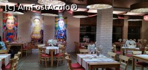 [P22] Restaurantul bulgăresc, cam gol în fiecare seară.  » foto by Aurici
 - 
<span class="allrVoted glyphicon glyphicon-heart hidden" id="av1133056"></span>
<a class="m-l-10 hidden" id="sv1133056" onclick="voting_Foto_DelVot(,1133056,25225)" role="button">șterge vot <span class="glyphicon glyphicon-remove"></span></a>
<a id="v91133056" class=" c-red"  onclick="voting_Foto_SetVot(1133056)" role="button"><span class="glyphicon glyphicon-heart-empty"></span> <b>LIKE</b> = Votează poza</a> <img class="hidden"  id="f1133056W9" src="/imagini/loader.gif" border="0" /><span class="AjErrMes hidden" id="e1133056ErM"></span>