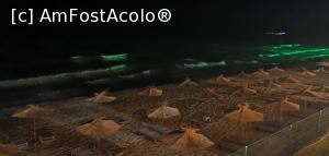 [P24] Plaja și marea de pe un balcon din corpul de pe malul mării.  » foto by Aurici
 - 
<span class="allrVoted glyphicon glyphicon-heart hidden" id="av1133058"></span>
<a class="m-l-10 hidden" id="sv1133058" onclick="voting_Foto_DelVot(,1133058,25225)" role="button">șterge vot <span class="glyphicon glyphicon-remove"></span></a>
<a id="v91133058" class=" c-red"  onclick="voting_Foto_SetVot(1133058)" role="button"><span class="glyphicon glyphicon-heart-empty"></span> <b>LIKE</b> = Votează poza</a> <img class="hidden"  id="f1133058W9" src="/imagini/loader.gif" border="0" /><span class="AjErrMes hidden" id="e1133058ErM"></span>