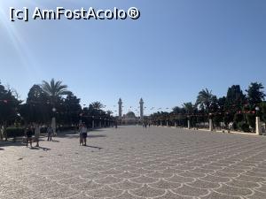 [P33] Piața din fața mauzoleului » foto by AZE
 - 
<span class="allrVoted glyphicon glyphicon-heart hidden" id="av1381233"></span>
<a class="m-l-10 hidden" id="sv1381233" onclick="voting_Foto_DelVot(,1381233,25227)" role="button">șterge vot <span class="glyphicon glyphicon-remove"></span></a>
<a id="v91381233" class=" c-red"  onclick="voting_Foto_SetVot(1381233)" role="button"><span class="glyphicon glyphicon-heart-empty"></span> <b>LIKE</b> = Votează poza</a> <img class="hidden"  id="f1381233W9" src="/imagini/loader.gif" border="0" /><span class="AjErrMes hidden" id="e1381233ErM"></span>