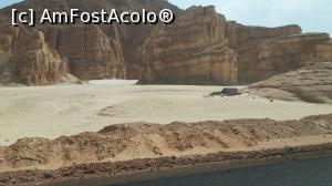 [P13] pe drumul asfaltat am reusit sa fac vreo cateva poze de pe atv. dar nu era ragaz, ma fugarea ghidul sa maresc viteza! :( » foto by adutza_ghiocel
 - 
<span class="allrVoted glyphicon glyphicon-heart hidden" id="av1077207"></span>
<a class="m-l-10 hidden" id="sv1077207" onclick="voting_Foto_DelVot(,1077207,25231)" role="button">șterge vot <span class="glyphicon glyphicon-remove"></span></a>
<a id="v91077207" class=" c-red"  onclick="voting_Foto_SetVot(1077207)" role="button"><span class="glyphicon glyphicon-heart-empty"></span> <b>LIKE</b> = Votează poza</a> <img class="hidden"  id="f1077207W9" src="/imagini/loader.gif" border="0" /><span class="AjErrMes hidden" id="e1077207ErM"></span>