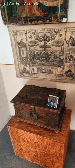 [P07] Cufăr aparținând familiei Catargiu. » foto by tata123 🔱
 - 
<span class="allrVoted glyphicon glyphicon-heart hidden" id="av1412775"></span>
<a class="m-l-10 hidden" id="sv1412775" onclick="voting_Foto_DelVot(,1412775,25270)" role="button">șterge vot <span class="glyphicon glyphicon-remove"></span></a>
<a id="v91412775" class=" c-red"  onclick="voting_Foto_SetVot(1412775)" role="button"><span class="glyphicon glyphicon-heart-empty"></span> <b>LIKE</b> = Votează poza</a> <img class="hidden"  id="f1412775W9" src="/imagini/loader.gif" border="0" /><span class="AjErrMes hidden" id="e1412775ErM"></span>