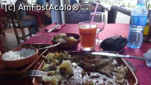 [P26] una din portiile servite la Baraca, friptura de vita cu garnitura de cartofi, platanos prajit, iar orezul e ca painea las noi. Si un suc fresh de papaya cu morcov, care am cerut sa nu puna zahar, ca e imposibil sa-l bei, cat e de dulce » foto by grecudoina
 - 
<span class="allrVoted glyphicon glyphicon-heart hidden" id="av1081781"></span>
<a class="m-l-10 hidden" id="sv1081781" onclick="voting_Foto_DelVot(,1081781,25298)" role="button">șterge vot <span class="glyphicon glyphicon-remove"></span></a>
<a id="v91081781" class=" c-red"  onclick="voting_Foto_SetVot(1081781)" role="button"><span class="glyphicon glyphicon-heart-empty"></span> <b>LIKE</b> = Votează poza</a> <img class="hidden"  id="f1081781W9" src="/imagini/loader.gif" border="0" /><span class="AjErrMes hidden" id="e1081781ErM"></span>