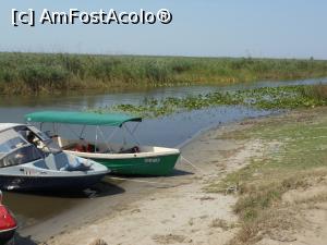 [P40] Letea - În sat, bărcile ne așteaptă la mal.  » foto by iulianic
 - 
<span class="allrVoted glyphicon glyphicon-heart hidden" id="av1105373"></span>
<a class="m-l-10 hidden" id="sv1105373" onclick="voting_Foto_DelVot(,1105373,25326)" role="button">șterge vot <span class="glyphicon glyphicon-remove"></span></a>
<a id="v91105373" class=" c-red"  onclick="voting_Foto_SetVot(1105373)" role="button"><span class="glyphicon glyphicon-heart-empty"></span> <b>LIKE</b> = Votează poza</a> <img class="hidden"  id="f1105373W9" src="/imagini/loader.gif" border="0" /><span class="AjErrMes hidden" id="e1105373ErM"></span>