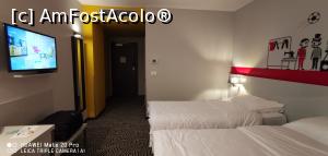 [P14] Ibis Styles Hotel - camera.  » foto by Aurici
 - 
<span class="allrVoted glyphicon glyphicon-heart hidden" id="av1131725"></span>
<a class="m-l-10 hidden" id="sv1131725" onclick="voting_Foto_DelVot(,1131725,25352)" role="button">șterge vot <span class="glyphicon glyphicon-remove"></span></a>
<a id="v91131725" class=" c-red"  onclick="voting_Foto_SetVot(1131725)" role="button"><span class="glyphicon glyphicon-heart-empty"></span> <b>LIKE</b> = Votează poza</a> <img class="hidden"  id="f1131725W9" src="/imagini/loader.gif" border="0" /><span class="AjErrMes hidden" id="e1131725ErM"></span>