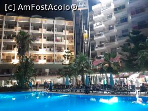 [P13] Hotelul vazut de afară » foto by DLaura
 - 
<span class="allrVoted glyphicon glyphicon-heart hidden" id="av1310691"></span>
<a class="m-l-10 hidden" id="sv1310691" onclick="voting_Foto_DelVot(,1310691,25362)" role="button">șterge vot <span class="glyphicon glyphicon-remove"></span></a>
<a id="v91310691" class=" c-red"  onclick="voting_Foto_SetVot(1310691)" role="button"><span class="glyphicon glyphicon-heart-empty"></span> <b>LIKE</b> = Votează poza</a> <img class="hidden"  id="f1310691W9" src="/imagini/loader.gif" border="0" /><span class="AjErrMes hidden" id="e1310691ErM"></span>