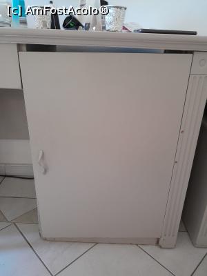 [P07] Usă biroului scorojită- unde se afla ”MINI BARUL” » foto by DLaura
 - 
<span class="allrVoted glyphicon glyphicon-heart hidden" id="av1310685"></span>
<a class="m-l-10 hidden" id="sv1310685" onclick="voting_Foto_DelVot(,1310685,25362)" role="button">șterge vot <span class="glyphicon glyphicon-remove"></span></a>
<a id="v91310685" class=" c-red"  onclick="voting_Foto_SetVot(1310685)" role="button"><span class="glyphicon glyphicon-heart-empty"></span> <b>LIKE</b> = Votează poza</a> <img class="hidden"  id="f1310685W9" src="/imagini/loader.gif" border="0" /><span class="AjErrMes hidden" id="e1310685ErM"></span>