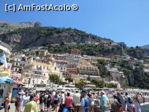 [P05] Positano, „revărsare” de turiști.  » foto by maryka
 - 
<span class="allrVoted glyphicon glyphicon-heart hidden" id="av1087158"></span>
<a class="m-l-10 hidden" id="sv1087158" onclick="voting_Foto_DelVot(,1087158,25401)" role="button">șterge vot <span class="glyphicon glyphicon-remove"></span></a>
<a id="v91087158" class=" c-red"  onclick="voting_Foto_SetVot(1087158)" role="button"><span class="glyphicon glyphicon-heart-empty"></span> <b>LIKE</b> = Votează poza</a> <img class="hidden"  id="f1087158W9" src="/imagini/loader.gif" border="0" /><span class="AjErrMes hidden" id="e1087158ErM"></span>