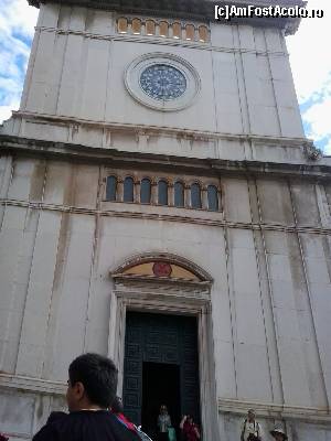 [P18] intrarea in Biserica Santa Maria Assunta » foto by elenaadina
 - 
<span class="allrVoted glyphicon glyphicon-heart hidden" id="av501349"></span>
<a class="m-l-10 hidden" id="sv501349" onclick="voting_Foto_DelVot(,501349,25401)" role="button">șterge vot <span class="glyphicon glyphicon-remove"></span></a>
<a id="v9501349" class=" c-red"  onclick="voting_Foto_SetVot(501349)" role="button"><span class="glyphicon glyphicon-heart-empty"></span> <b>LIKE</b> = Votează poza</a> <img class="hidden"  id="f501349W9" src="/imagini/loader.gif" border="0" /><span class="AjErrMes hidden" id="e501349ErM"></span>
