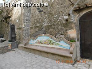 [P31] O băncuţă din ceramică în spatele domului » foto by irinad
 - 
<span class="allrVoted glyphicon glyphicon-heart hidden" id="av1161726"></span>
<a class="m-l-10 hidden" id="sv1161726" onclick="voting_Foto_DelVot(,1161726,25401)" role="button">șterge vot <span class="glyphicon glyphicon-remove"></span></a>
<a id="v91161726" class=" c-red"  onclick="voting_Foto_SetVot(1161726)" role="button"><span class="glyphicon glyphicon-heart-empty"></span> <b>LIKE</b> = Votează poza</a> <img class="hidden"  id="f1161726W9" src="/imagini/loader.gif" border="0" /><span class="AjErrMes hidden" id="e1161726ErM"></span>