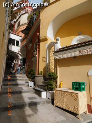 [P32] Pe scări, pe străduţe, la picior prin Positano » foto by irinad
 - 
<span class="allrVoted glyphicon glyphicon-heart hidden" id="av1161727"></span>
<a class="m-l-10 hidden" id="sv1161727" onclick="voting_Foto_DelVot(,1161727,25401)" role="button">șterge vot <span class="glyphicon glyphicon-remove"></span></a>
<a id="v91161727" class=" c-red"  onclick="voting_Foto_SetVot(1161727)" role="button"><span class="glyphicon glyphicon-heart-empty"></span> <b>LIKE</b> = Votează poza</a> <img class="hidden"  id="f1161727W9" src="/imagini/loader.gif" border="0" /><span class="AjErrMes hidden" id="e1161727ErM"></span>