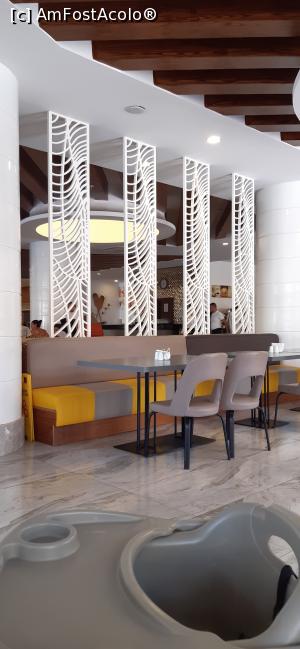 [P41] Mesele la restaurant » foto by delinyka
 - 
<span class="allrVoted glyphicon glyphicon-heart hidden" id="av1317805"></span>
<a class="m-l-10 hidden" id="sv1317805" onclick="voting_Foto_DelVot(,1317805,25403)" role="button">șterge vot <span class="glyphicon glyphicon-remove"></span></a>
<a id="v91317805" class=" c-red"  onclick="voting_Foto_SetVot(1317805)" role="button"><span class="glyphicon glyphicon-heart-empty"></span> <b>LIKE</b> = Votează poza</a> <img class="hidden"  id="f1317805W9" src="/imagini/loader.gif" border="0" /><span class="AjErrMes hidden" id="e1317805ErM"></span>