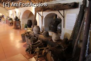 [P77] Creta, Peninsula Akrotiri, Moni Agia Triada Tzagaroli, Expoziția vinului și uleiului de măsline, Echipamente tradiționale » foto by mprofeanu
 - 
<span class="allrVoted glyphicon glyphicon-heart hidden" id="av1276375"></span>
<a class="m-l-10 hidden" id="sv1276375" onclick="voting_Foto_DelVot(,1276375,25424)" role="button">șterge vot <span class="glyphicon glyphicon-remove"></span></a>
<a id="v91276375" class=" c-red"  onclick="voting_Foto_SetVot(1276375)" role="button"><span class="glyphicon glyphicon-heart-empty"></span> <b>LIKE</b> = Votează poza</a> <img class="hidden"  id="f1276375W9" src="/imagini/loader.gif" border="0" /><span class="AjErrMes hidden" id="e1276375ErM"></span>
