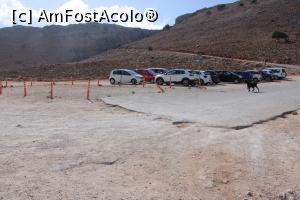 [P82] Creta, Peninsula Akrotiri, Parcarea din care se coboară la Seitan Limania » foto by mprofeanu
 - 
<span class="allrVoted glyphicon glyphicon-heart hidden" id="av1276380"></span>
<a class="m-l-10 hidden" id="sv1276380" onclick="voting_Foto_DelVot(,1276380,25424)" role="button">șterge vot <span class="glyphicon glyphicon-remove"></span></a>
<a id="v91276380" class=" c-red"  onclick="voting_Foto_SetVot(1276380)" role="button"><span class="glyphicon glyphicon-heart-empty"></span> <b>LIKE</b> = Votează poza</a> <img class="hidden"  id="f1276380W9" src="/imagini/loader.gif" border="0" /><span class="AjErrMes hidden" id="e1276380ErM"></span>