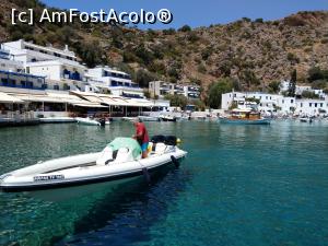 [P20] Loutro, văzut de pe micul ponton din sat. » foto by maryka
 - 
<span class="allrVoted glyphicon glyphicon-heart hidden" id="av1200555"></span>
<a class="m-l-10 hidden" id="sv1200555" onclick="voting_Foto_DelVot(,1200555,25424)" role="button">șterge vot <span class="glyphicon glyphicon-remove"></span></a>
<a id="v91200555" class=" c-red"  onclick="voting_Foto_SetVot(1200555)" role="button"><span class="glyphicon glyphicon-heart-empty"></span> <b>LIKE</b> = Votează poza</a> <img class="hidden"  id="f1200555W9" src="/imagini/loader.gif" border="0" /><span class="AjErrMes hidden" id="e1200555ErM"></span>