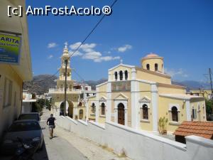 [P11] Vedere din deal spre Biserica Evangelistria. » foto by maryka
 - 
<span class="allrVoted glyphicon glyphicon-heart hidden" id="av1203092"></span>
<a class="m-l-10 hidden" id="sv1203092" onclick="voting_Foto_DelVot(,1203092,25424)" role="button">șterge vot <span class="glyphicon glyphicon-remove"></span></a>
<a id="v91203092" class=" c-red"  onclick="voting_Foto_SetVot(1203092)" role="button"><span class="glyphicon glyphicon-heart-empty"></span> <b>LIKE</b> = Votează poza</a> <img class="hidden"  id="f1203092W9" src="/imagini/loader.gif" border="0" /><span class="AjErrMes hidden" id="e1203092ErM"></span>