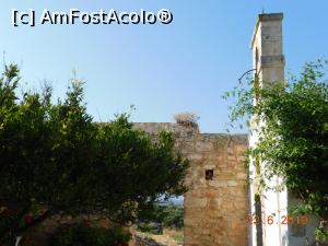 [P22] Aptera: bisericuţa Agios Ioannis în dreapta » foto by irinad
 - 
<span class="allrVoted glyphicon glyphicon-heart hidden" id="av1154640"></span>
<a class="m-l-10 hidden" id="sv1154640" onclick="voting_Foto_DelVot(,1154640,25424)" role="button">șterge vot <span class="glyphicon glyphicon-remove"></span></a>
<a id="v91154640" class=" c-red"  onclick="voting_Foto_SetVot(1154640)" role="button"><span class="glyphicon glyphicon-heart-empty"></span> <b>LIKE</b> = Votează poza</a> <img class="hidden"  id="f1154640W9" src="/imagini/loader.gif" border="0" /><span class="AjErrMes hidden" id="e1154640ErM"></span>
