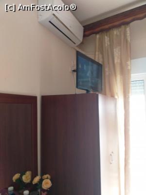 [P02] Tv si ac din dormitor. » foto by melena
 - 
<span class="allrVoted glyphicon glyphicon-heart hidden" id="av1263546"></span>
<a class="m-l-10 hidden" id="sv1263546" onclick="voting_Foto_DelVot(,1263546,25449)" role="button">șterge vot <span class="glyphicon glyphicon-remove"></span></a>
<a id="v91263546" class=" c-red"  onclick="voting_Foto_SetVot(1263546)" role="button"><span class="glyphicon glyphicon-heart-empty"></span> <b>LIKE</b> = Votează poza</a> <img class="hidden"  id="f1263546W9" src="/imagini/loader.gif" border="0" /><span class="AjErrMes hidden" id="e1263546ErM"></span>