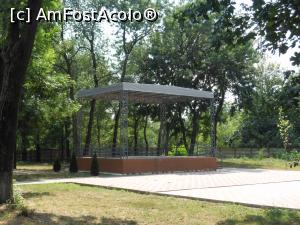 [P30] Bechet - În parcul orășenesc.  » foto by iulianic
 - 
<span class="allrVoted glyphicon glyphicon-heart hidden" id="av1091323"></span>
<a class="m-l-10 hidden" id="sv1091323" onclick="voting_Foto_DelVot(,1091323,25455)" role="button">șterge vot <span class="glyphicon glyphicon-remove"></span></a>
<a id="v91091323" class=" c-red"  onclick="voting_Foto_SetVot(1091323)" role="button"><span class="glyphicon glyphicon-heart-empty"></span> <b>LIKE</b> = Votează poza</a> <img class="hidden"  id="f1091323W9" src="/imagini/loader.gif" border="0" /><span class="AjErrMes hidden" id="e1091323ErM"></span>