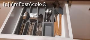 [P16] Timișoara, Apartamentul „7 min from city center”, Bucătăria, Tacâmuri » foto by mprofeanu
 - 
<span class="allrVoted glyphicon glyphicon-heart hidden" id="av1495435"></span>
<a class="m-l-10 hidden" id="sv1495435" onclick="voting_Foto_DelVot(,1495435,25464)" role="button">șterge vot <span class="glyphicon glyphicon-remove"></span></a>
<a id="v91495435" class=" c-red"  onclick="voting_Foto_SetVot(1495435)" role="button"><span class="glyphicon glyphicon-heart-empty"></span> <b>LIKE</b> = Votează poza</a> <img class="hidden"  id="f1495435W9" src="/imagini/loader.gif" border="0" /><span class="AjErrMes hidden" id="e1495435ErM"></span>