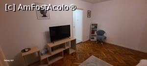 [P19] Timișoara, Apartamentul „7 min from city center”, Livingul cu Comodă pentru TV, cu televizor și Raft de bibliotecă cu cărți pentru copii » foto by mprofeanu
 - 
<span class="allrVoted glyphicon glyphicon-heart hidden" id="av1495442"></span>
<a class="m-l-10 hidden" id="sv1495442" onclick="voting_Foto_DelVot(,1495442,25464)" role="button">șterge vot <span class="glyphicon glyphicon-remove"></span></a>
<a id="v91495442" class=" c-red"  onclick="voting_Foto_SetVot(1495442)" role="button"><span class="glyphicon glyphicon-heart-empty"></span> <b>LIKE</b> = Votează poza</a> <img class="hidden"  id="f1495442W9" src="/imagini/loader.gif" border="0" /><span class="AjErrMes hidden" id="e1495442ErM"></span>