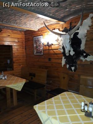[P18] restaurantul din subsol » foto by adrianbogdan
 - 
<span class="allrVoted glyphicon glyphicon-heart hidden" id="av1092966"></span>
<a class="m-l-10 hidden" id="sv1092966" onclick="voting_Foto_DelVot(,1092966,25486)" role="button">șterge vot <span class="glyphicon glyphicon-remove"></span></a>
<a id="v91092966" class=" c-red"  onclick="voting_Foto_SetVot(1092966)" role="button"><span class="glyphicon glyphicon-heart-empty"></span> <b>LIKE</b> = Votează poza</a> <img class="hidden"  id="f1092966W9" src="/imagini/loader.gif" border="0" /><span class="AjErrMes hidden" id="e1092966ErM"></span>