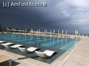 [P13] Piscina Hotel » foto by gfstirbu
 - 
<span class="allrVoted glyphicon glyphicon-heart hidden" id="av1230674"></span>
<a class="m-l-10 hidden" id="sv1230674" onclick="voting_Foto_DelVot(,1230674,25526)" role="button">șterge vot <span class="glyphicon glyphicon-remove"></span></a>
<a id="v91230674" class=" c-red"  onclick="voting_Foto_SetVot(1230674)" role="button"><span class="glyphicon glyphicon-heart-empty"></span> <b>LIKE</b> = Votează poza</a> <img class="hidden"  id="f1230674W9" src="/imagini/loader.gif" border="0" /><span class="AjErrMes hidden" id="e1230674ErM"></span>