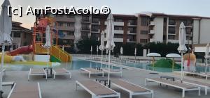 [P02] Alta piscină de copii???? » foto by Simona_Leu
 - 
<span class="allrVoted glyphicon glyphicon-heart hidden" id="av1175996"></span>
<a class="m-l-10 hidden" id="sv1175996" onclick="voting_Foto_DelVot(,1175996,25526)" role="button">șterge vot <span class="glyphicon glyphicon-remove"></span></a>
<a id="v91175996" class=" c-red"  onclick="voting_Foto_SetVot(1175996)" role="button"><span class="glyphicon glyphicon-heart-empty"></span> <b>LIKE</b> = Votează poza</a> <img class="hidden"  id="f1175996W9" src="/imagini/loader.gif" border="0" /><span class="AjErrMes hidden" id="e1175996ErM"></span>