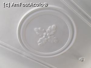 [P13] Ornament de casă secol XIX. Muzeul I. L. Caragiale, Ploiești.  » foto by mihaelavoicu
 - 
<span class="allrVoted glyphicon glyphicon-heart hidden" id="av1095813"></span>
<a class="m-l-10 hidden" id="sv1095813" onclick="voting_Foto_DelVot(,1095813,25537)" role="button">șterge vot <span class="glyphicon glyphicon-remove"></span></a>
<a id="v91095813" class=" c-red"  onclick="voting_Foto_SetVot(1095813)" role="button"><span class="glyphicon glyphicon-heart-empty"></span> <b>LIKE</b> = Votează poza</a> <img class="hidden"  id="f1095813W9" src="/imagini/loader.gif" border="0" /><span class="AjErrMes hidden" id="e1095813ErM"></span>