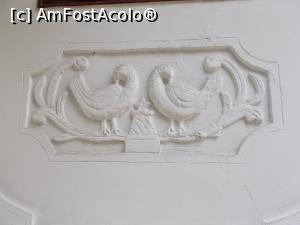 [P03] Ornament zoomorf. Muzeul I. L. Caragiale, Ploiești.  » foto by mihaelavoicu
 - 
<span class="allrVoted glyphicon glyphicon-heart hidden" id="av1095803"></span>
<a class="m-l-10 hidden" id="sv1095803" onclick="voting_Foto_DelVot(,1095803,25537)" role="button">șterge vot <span class="glyphicon glyphicon-remove"></span></a>
<a id="v91095803" class=" c-red"  onclick="voting_Foto_SetVot(1095803)" role="button"><span class="glyphicon glyphicon-heart-empty"></span> <b>LIKE</b> = Votează poza</a> <img class="hidden"  id="f1095803W9" src="/imagini/loader.gif" border="0" /><span class="AjErrMes hidden" id="e1095803ErM"></span>