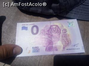 [P37] Bancnota suvenir de la Zoo Lagos. Se plateste 2 euro la un automat si iti elibereaza aceasta bancnota de foarte buna calitate cu toate elementele de siguranta introduse in ea. Merita ca amintire.  » foto by kristy_
 - 
<span class="allrVoted glyphicon glyphicon-heart hidden" id="av1097045"></span>
<a class="m-l-10 hidden" id="sv1097045" onclick="voting_Foto_DelVot(,1097045,25554)" role="button">șterge vot <span class="glyphicon glyphicon-remove"></span></a>
<a id="v91097045" class=" c-red"  onclick="voting_Foto_SetVot(1097045)" role="button"><span class="glyphicon glyphicon-heart-empty"></span> <b>LIKE</b> = Votează poza</a> <img class="hidden"  id="f1097045W9" src="/imagini/loader.gif" border="0" /><span class="AjErrMes hidden" id="e1097045ErM"></span>